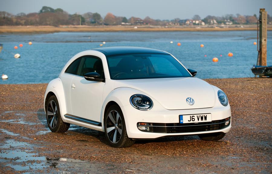  Volkswagen Beetle 2011 года  (UK) (фото 39 из 39)